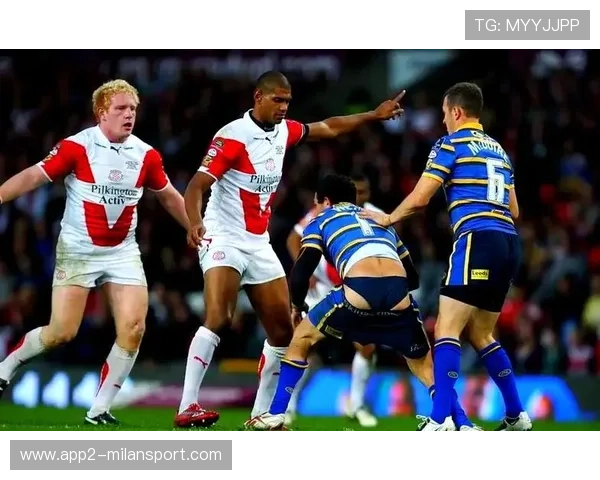 【犯规解析】比赛中那些令人尴尬的犯规瞬间集锦，犯规的规则