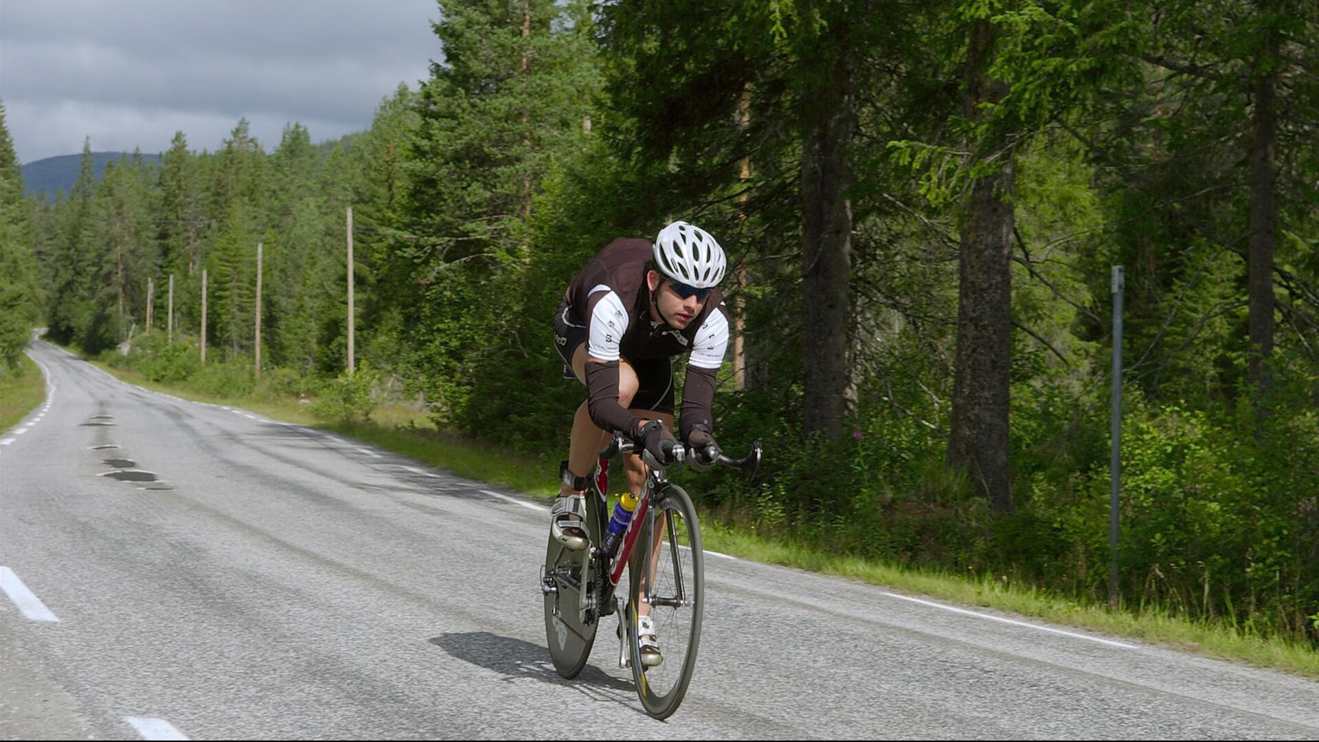 威少三双引领国王激战勇士，穆迪关键时刻高效爆发，王者之战再现经典