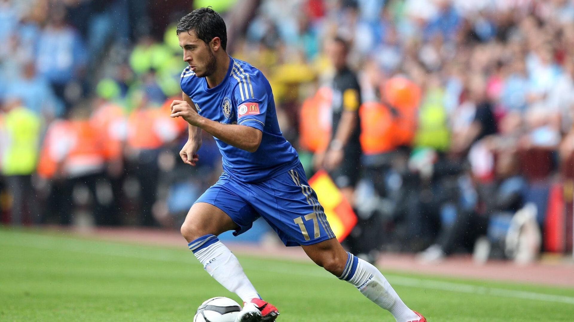 世界杯主帅接手欧冠俱乐部 教练风格能否平稳过渡成疑问